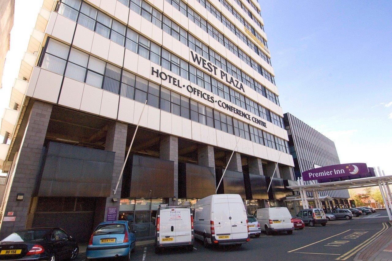 Premier Inn West Bromwich Central Экстерьер фото