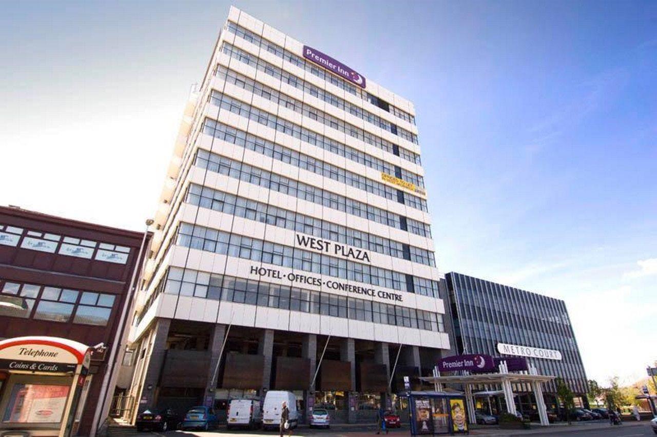 Premier Inn West Bromwich Central Экстерьер фото